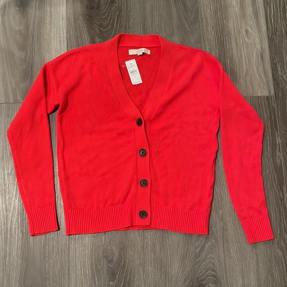 Red Loft Cardigan ✨ - Picture 2 of 4